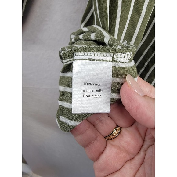 NWOT EVRI Womens Light Weight Blouse Green and White stripes Size 3X - Picture 6 of 7